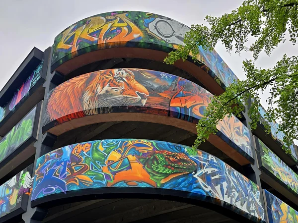 Bild 0: Parkhaus im Zentrum